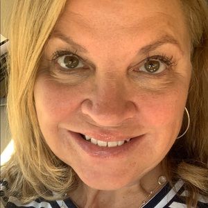 Meet your Posher, Sandy